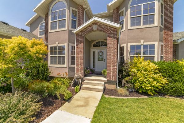 Cost of Transom Window Replacement in Bronx